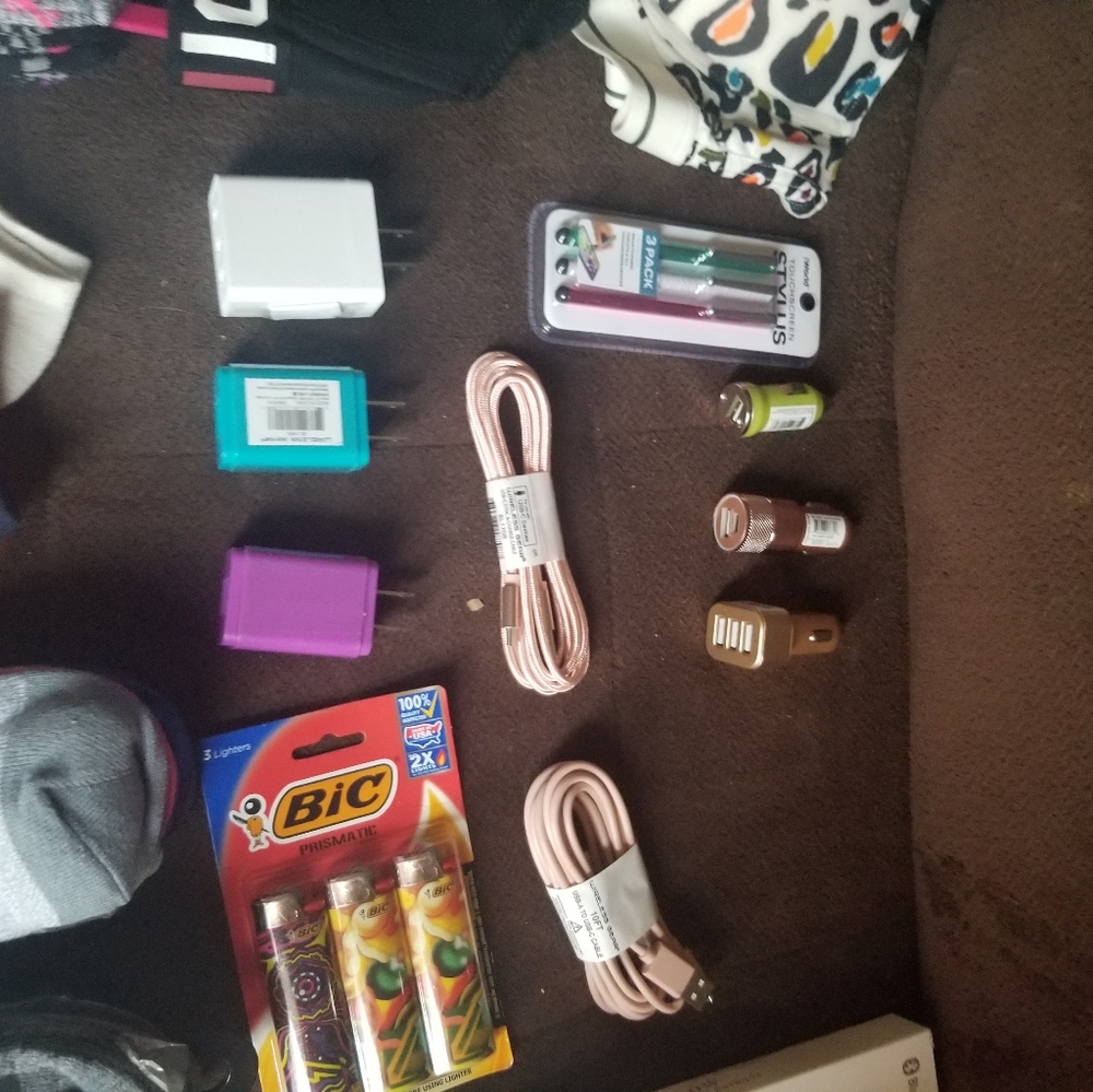 Misc chargers, ports, pack of lighters